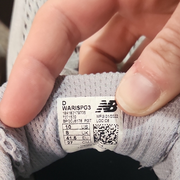 New Balance Women's Light Gray and Teal Athletic Shoes - Picture 5 of 5